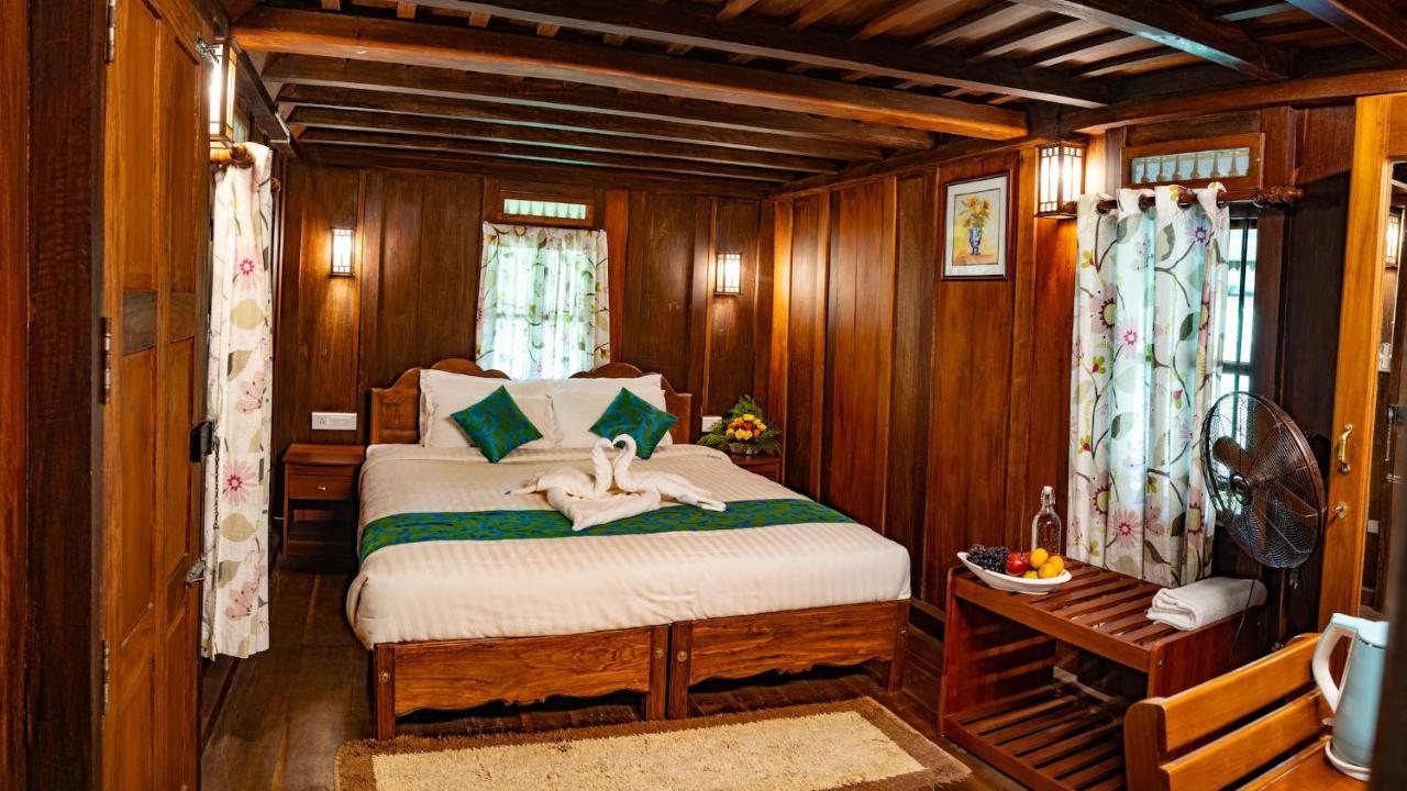 Kalpavanam Heritage Resort Теккади Экстерьер фото