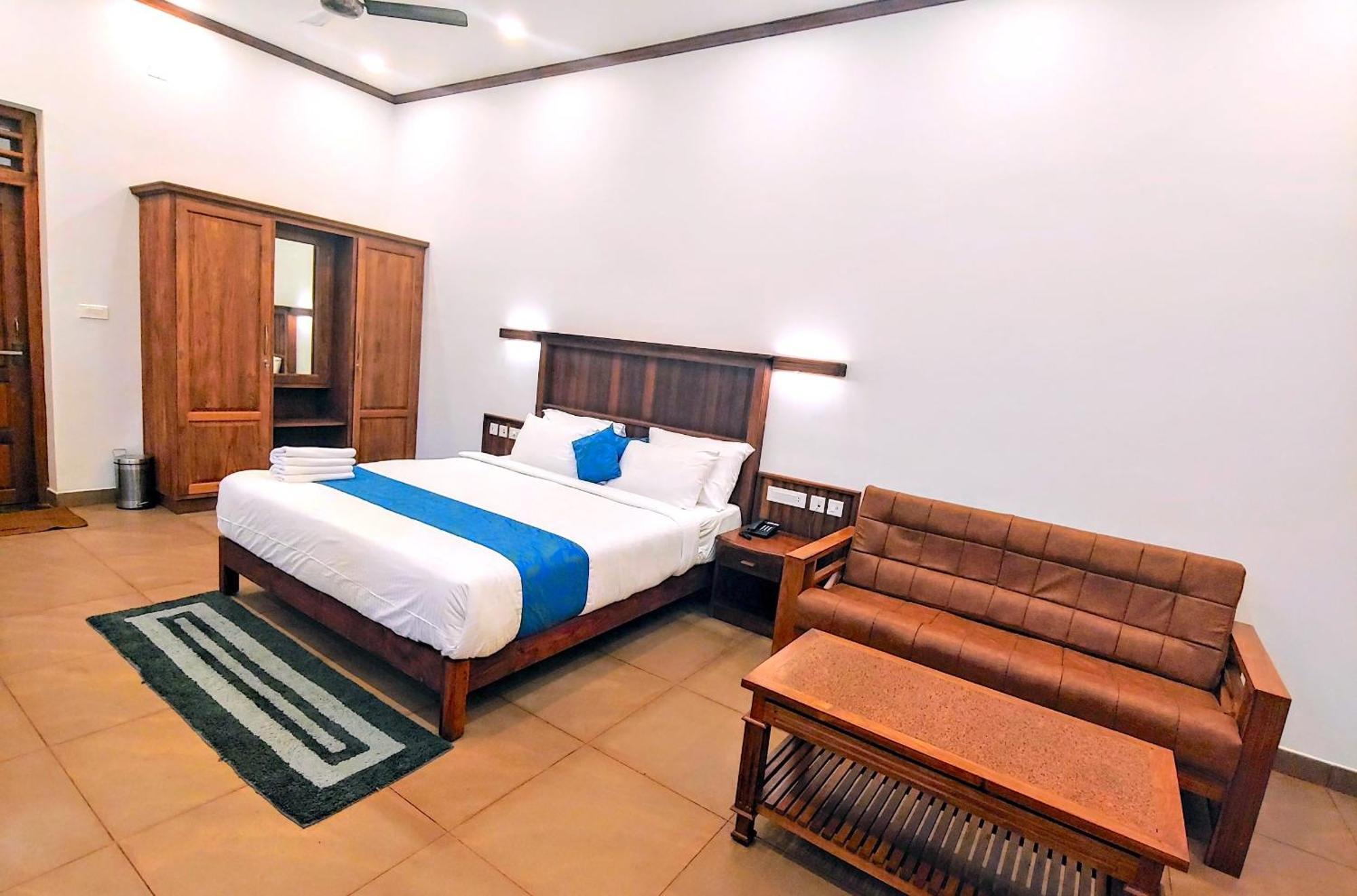 Kalpavanam Heritage Resort Теккади Номер фото